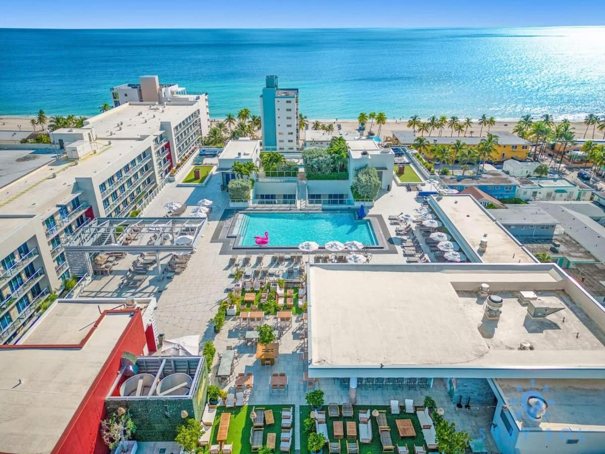 NEW!! Beachfront Condo Resort - ROOFTOP POOL Hollywood Exterior foto
